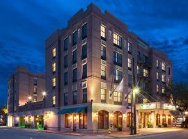 Holiday Inn Savannah Historic District, an IHG Hotel, отель в Саванне, в районе Historic Savannah