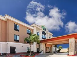 Holiday Inn Express & Suites Houston East, an IHG Hotel