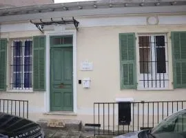 Maison Niçoise au calme vue mer