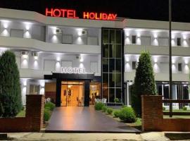 Hotel Holiday, budgethotel i Koplik