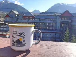 Canmore Top Floor Mountain View Retreat