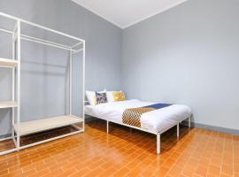 SPOT ON 2281 Omajo, hotel v destinácii Semarang