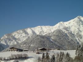 Bommerhof, hotel in Waidring