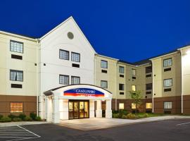 Candlewood Suites Knoxville Airport-Alcoa, an IHG Hotel، فندق مع موقف سيارات في الكوا