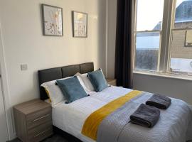 Carvetii - Edward House B - 2 Dbl bed 1st floor flat, hotel in Dunfermline