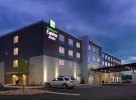 Holiday Inn Express & Suites by IHG Altoona, an IHG Hotel