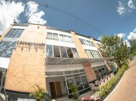 Llanogrande Airport by Bernalo Hotels
