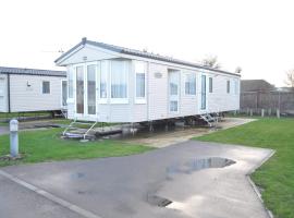 Caravan by Camber Sands, hotel a Camber