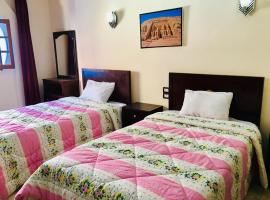 Sunflower Guest House Luxor West Bank: bir El-Uksur, West bank oteli