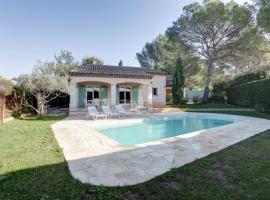 villa de charme, 8 pers, climatisée, piscine chauffée, calme garanti, villa à Roquebrune-sur Argens