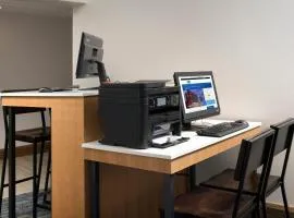 Holiday Inn Express & Suites College Park - University Area by IHG