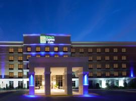 Holiday Inn Express & Suites Laurel Lakes, an IHG Hotel, hotel near Tipton Airport - FME, Laurel