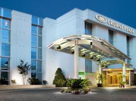 Crowne Plaza Charleston, an IHG Hotel, отель в Чарльстоне, в районе North Charleston