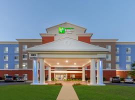 Holiday Inn Express Arrowood, an IHG Hotel, hotelli kohteessa Charlotte lähellä maamerkkiä Starmount Shopping Center