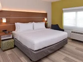Holiday Inn Express & Suites Trinity by IHG