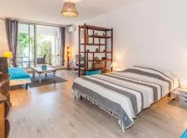 Grand T1 avec terrasse à 5min des plages et 400m de St Gilles Les Bains