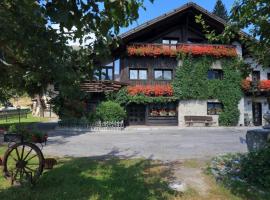 Albergo Ristorante Al Fratè da Streza, hotel cerca de Puza dai Fo-Monte Grual, Madonna di Campiglio