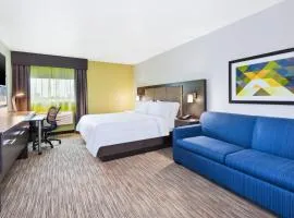 Holiday Inn Express Winnipeg Airport - Polo Park, an IHG Hotel