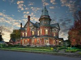 The Empress of Little Rock