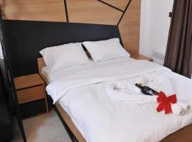 Milmari boutique S3 lux