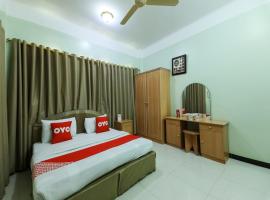 Super OYO 108 Marsa Al Masafar Hotel Apartment, hotel sa Sur