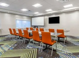 Holiday Inn Express & Suites - Florence - Cincinnati Airport by IHG