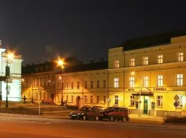 CORNER HOTEL U DIVADLA*** - ZNOJMO