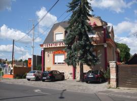 Attila Hotel Budapest, hotell i Budapest