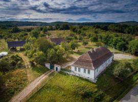 Kinderuni Bekokten, hostal en Bărcuţ