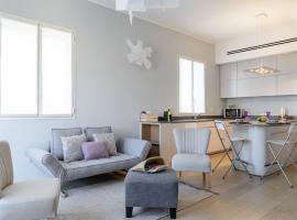 Italian design apartment in Rothschild Blvd