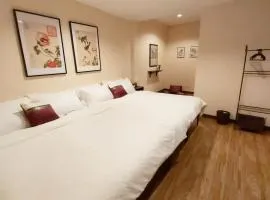 Real Bangkok Guesthouse Private 3BR Home 3 Min to BTS Ratchathewi