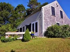 Ipswich Cottage Beautiful Views, 5 Mins to Beach