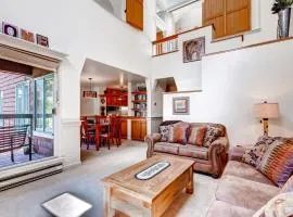Hot Tub and Grilling Area Keystone Townhome!