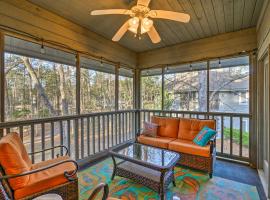 Resort Condo with Porch 1 Mi to North Myrtle Beach!, cheap hotel in North Myrtle Beach