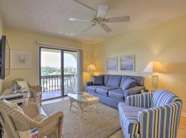 St Augustine Condo with Pool and Direct Beach Access!, apartament din Coquina Gables