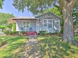 Vintage Corpus Christi Home - 2 Blocks From Beach!