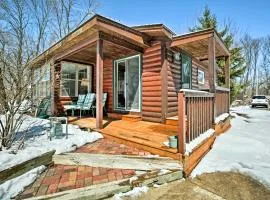 Fort Atkinson Cottage on Lake Koshkonong with Deck!