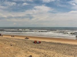 Outer Banks Island Cottage - 1 Mi to Frisco Beach!, hotel in Frisco