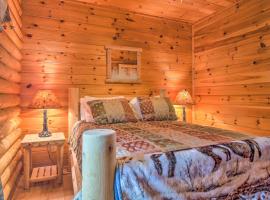 Spacious Twin Mountain Vacation Rental on 5 Acres!, hotelli kohteessa Twin Mountain