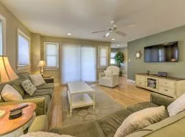 Wildwood Townhome with Patio 1 Block To The Beach!