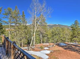 Cabin with Mtn Views - 5 Mi to Mueller State Park!, hotel sa Midland