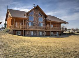 Rustic Bryce Canyon Home with Deck on Sevier River!, hotel in Hatch