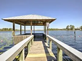 Peaceful Pomona Park Home 1 Mi to Lake Broward!
