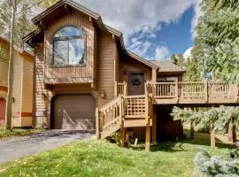Private Hot Tub and Deck Breckenridge Abode!