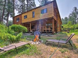 Rustic Idaho Cabin Less Than 10 Mi to Payette Lake!, hotel din New Meadows