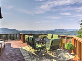 Smokies View Wears Valley Retreat with Hot Tub!, cottage in Sevierville