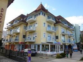 Zsuzsa Apartman Hévíz-Centrum, hotel Hévízen