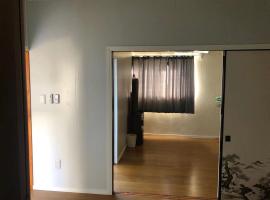 伊江島民泊87, hotel a Agarieue