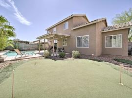 Goodyear Home with Pool, 2 Mi to Goodyear Ballpark, hôtel à Goodyear