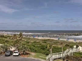 Isle of Palms Beachfront Condo with Balcony and Pool!